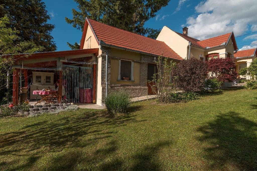 (AAA) Liebevoll renoviertes Bauernhaus in ruhiger Lage mit getrennten Apartment (AAA) (WH1158-2)