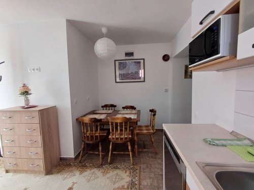 (ABA) Apartmenthaus mit 8 Einheiten in zentraler Lage des weltberühmten Kurbades Héviz (KE08)
