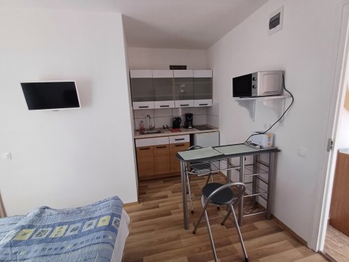 (ABA) Apartmenthaus mit 8 Einheiten in zentraler Lage des weltberühmten Kurbades Héviz (KE08)