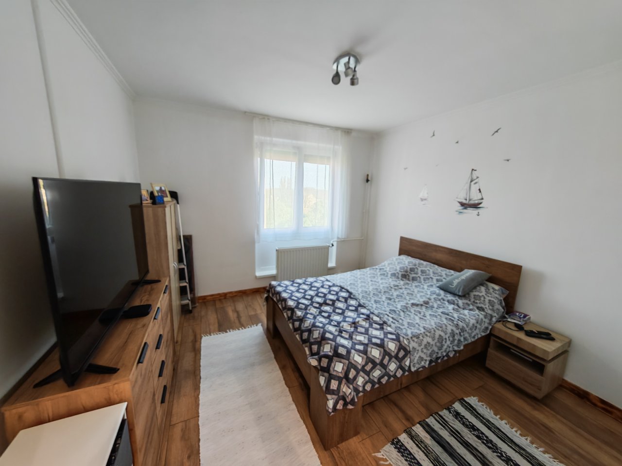 Renovierte Wohnung ab sofort bezugsfertig (BB1195)