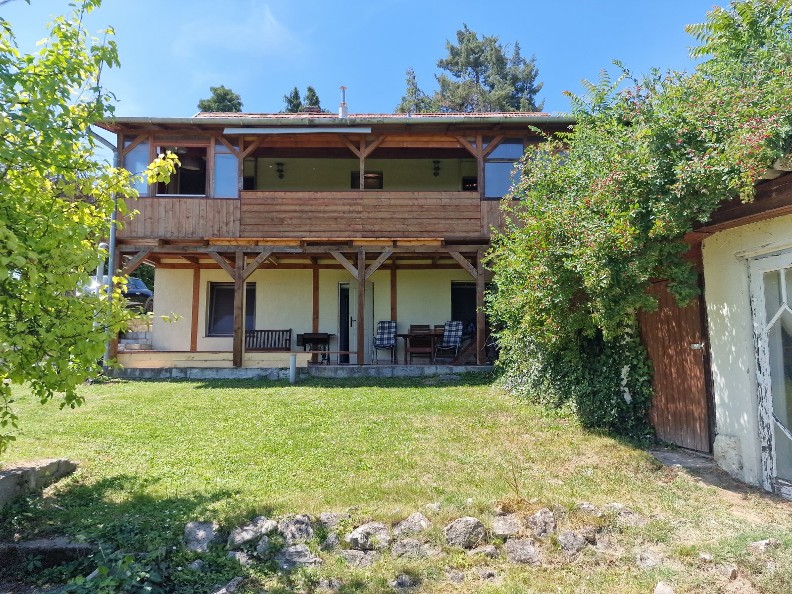 (AAA) Gemütlich, ruhig, professionell saniert, mit Gäste-Apartment am Balaton (CM104-2)