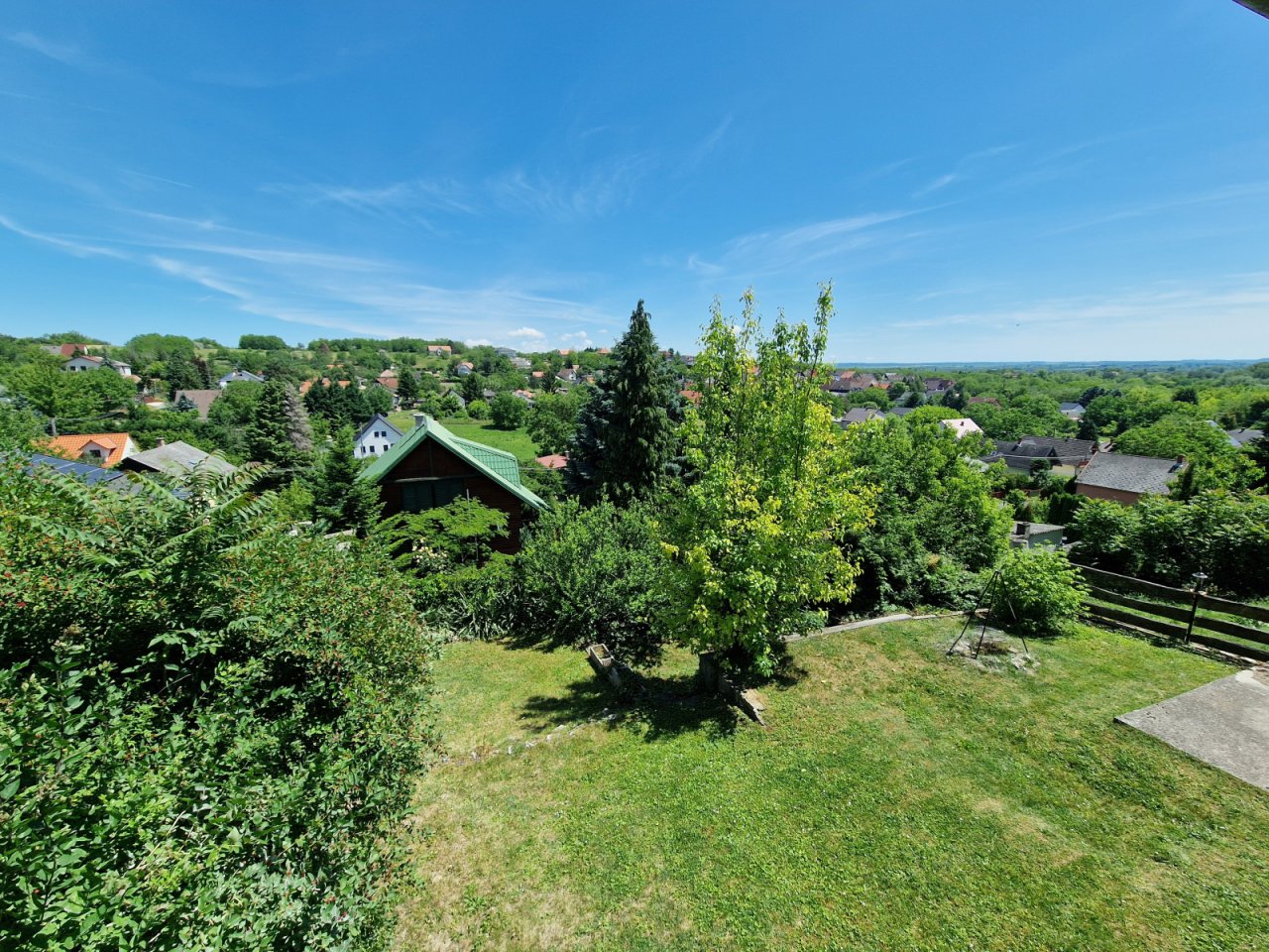 (AAA) Gemütlich, ruhig, professionell saniert, mit Gäste-Apartment am Balaton (CM104-2)