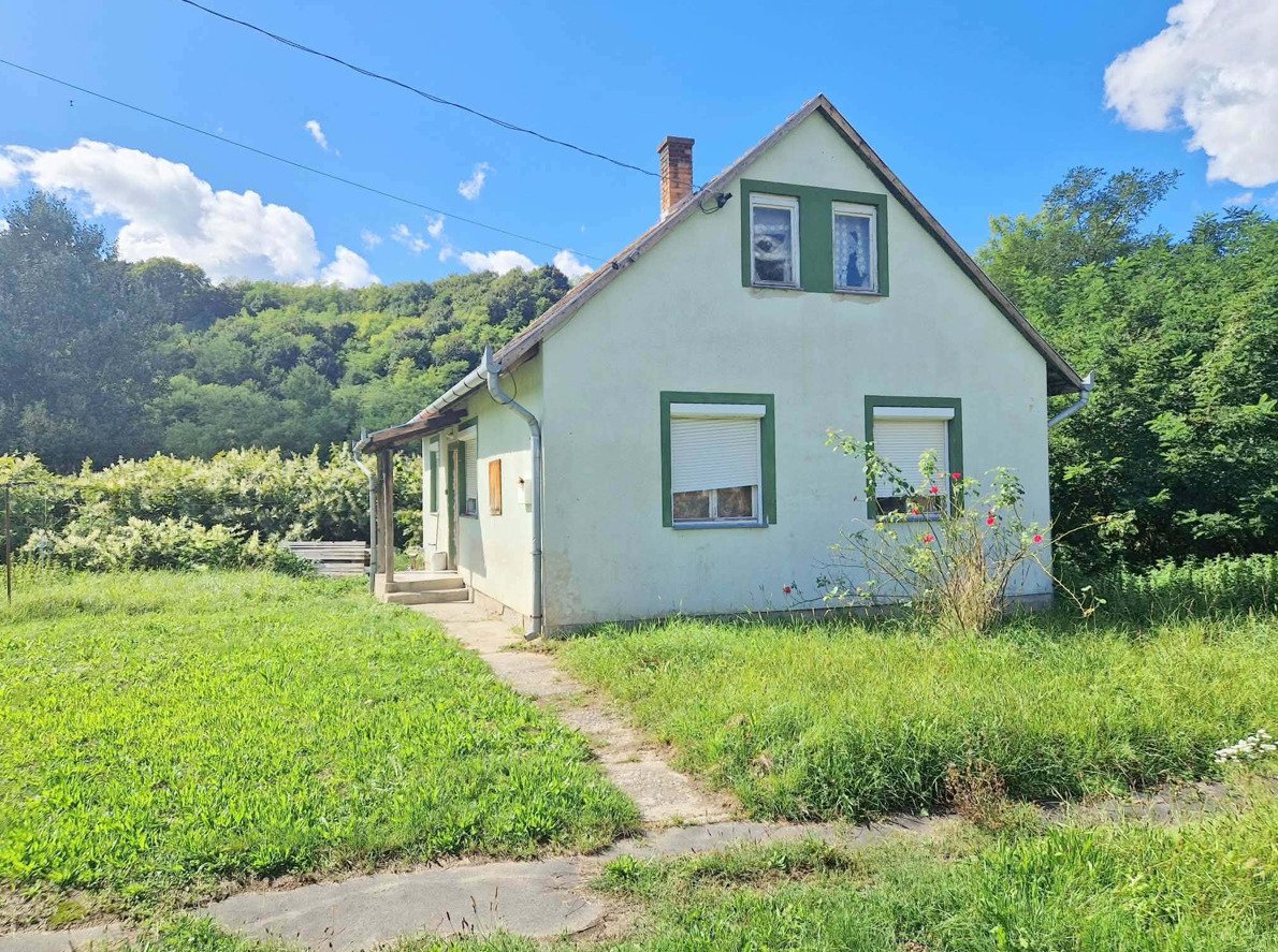 (ABA) Renovierungsbedürftiges  Haus in ruhiger Umgebung