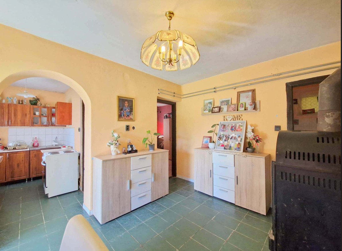 (ABA) Renovierungsbedürftiges Haus in ruhiger Umgebung (FB0421)