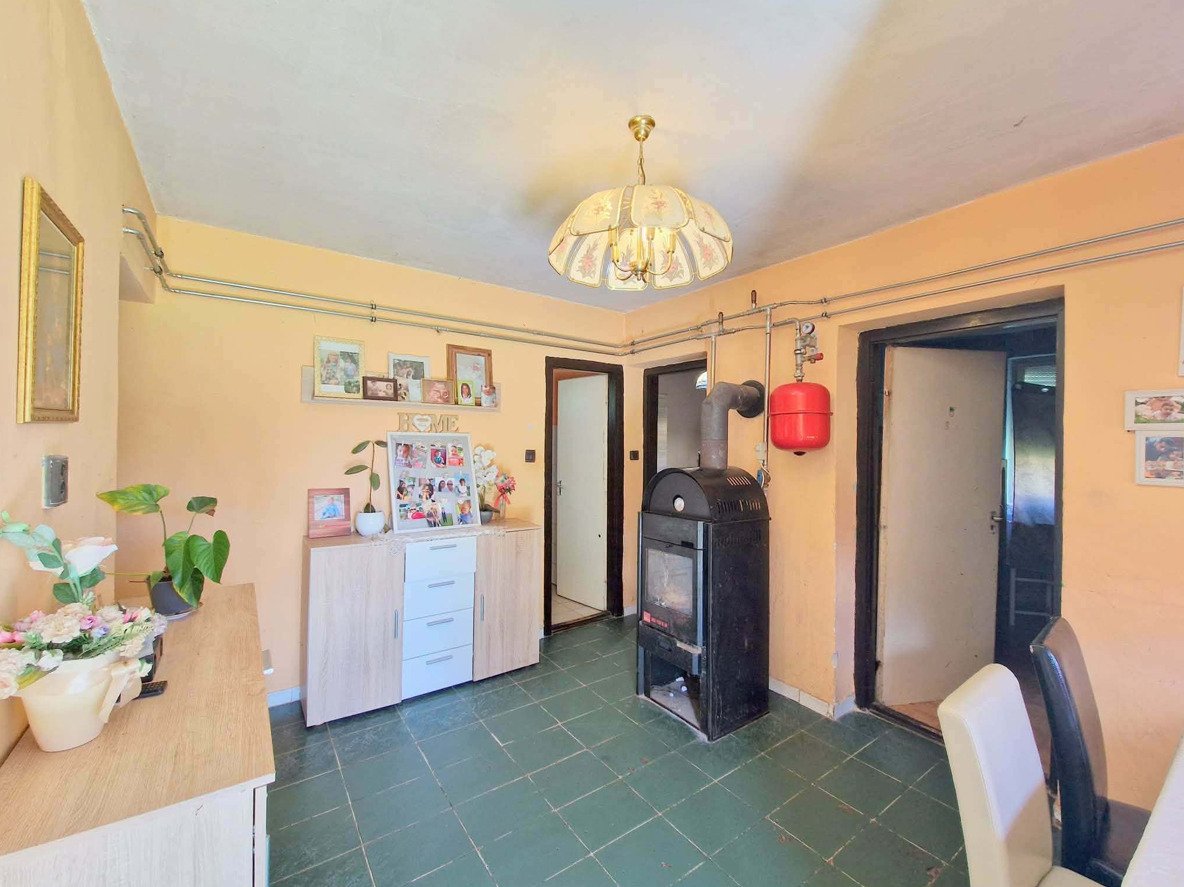 (ABA) Renovierungsbedürftiges Haus in ruhiger Umgebung (FB0421)