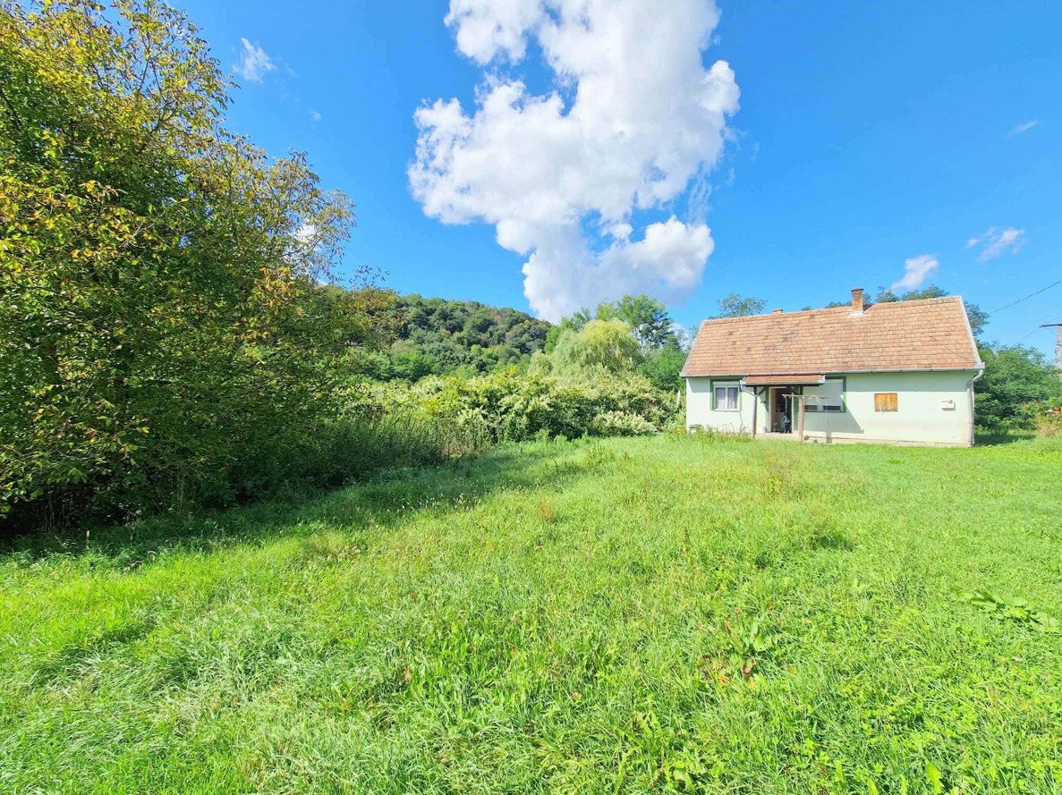 (ABA) Renovierungsbedürftiges Haus in ruhiger Umgebung (FB0421)