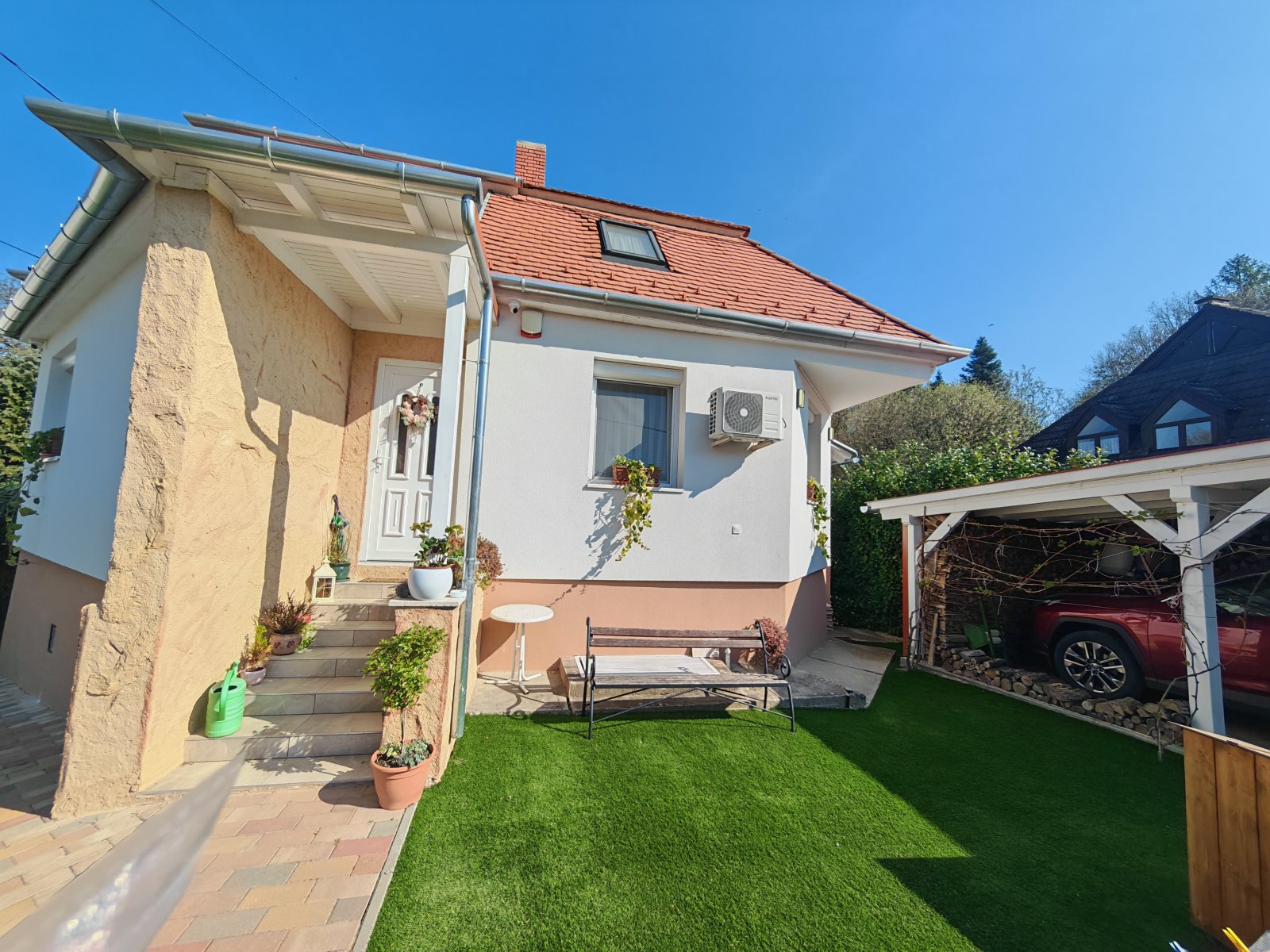 (AAA) Renoviertes Einfamilienhaus im Thermalbad