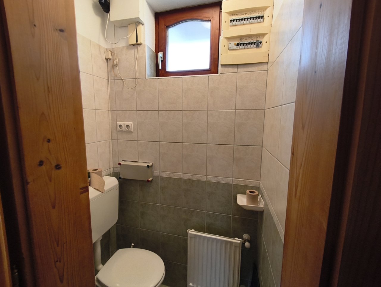 (AAA) Etagenwohnung in ruhiger Gegend zur Miete (KK0414-2-M)