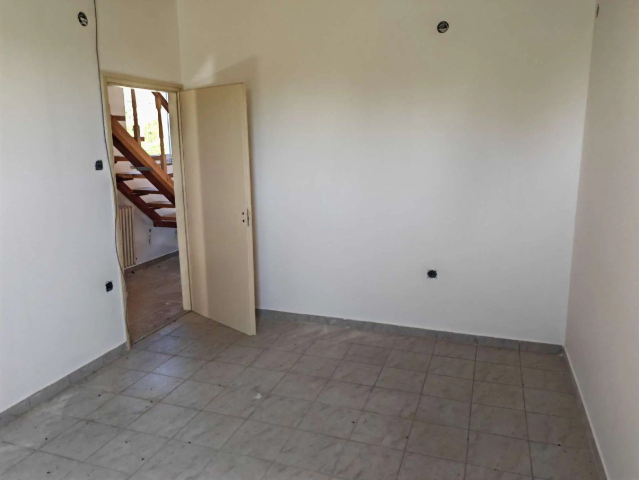 (ABA) Doppel-Grundstück mit Balatonblick &amp; großem Wohnhaus (CM0445)