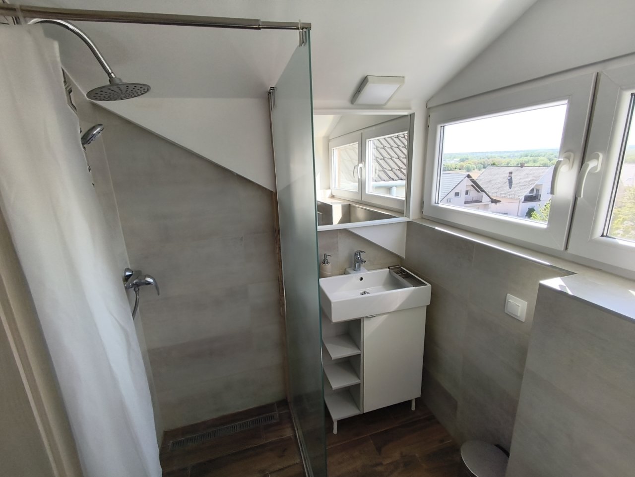 Möbliertes Apartment zur Langzeitmiete (KK0427-M)
