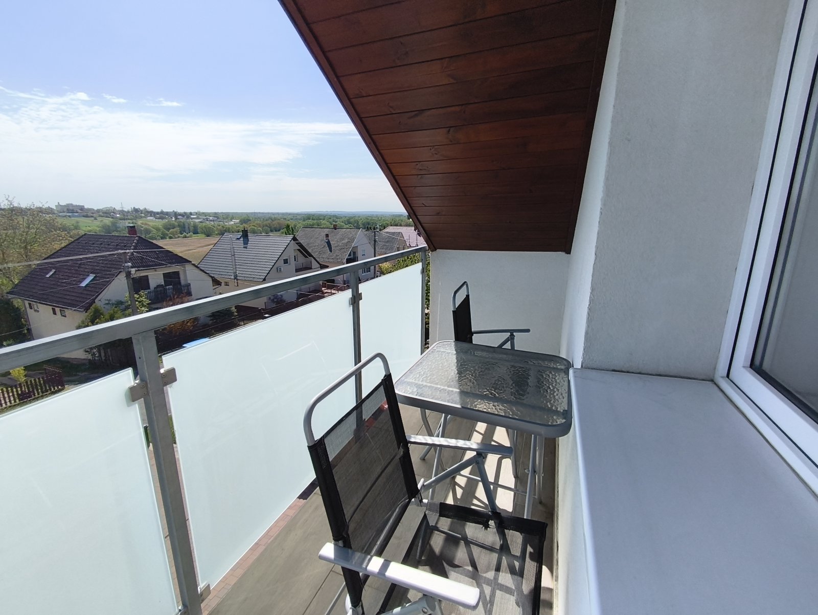 Möbliertes Apartment zur Langzeitmiete (KK0427-M)
