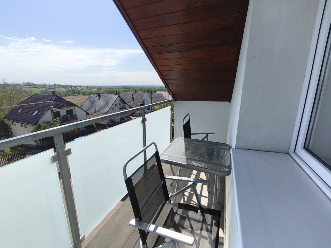 Möbliertes Apartment zur Langzeitmiete (KK0427-M)