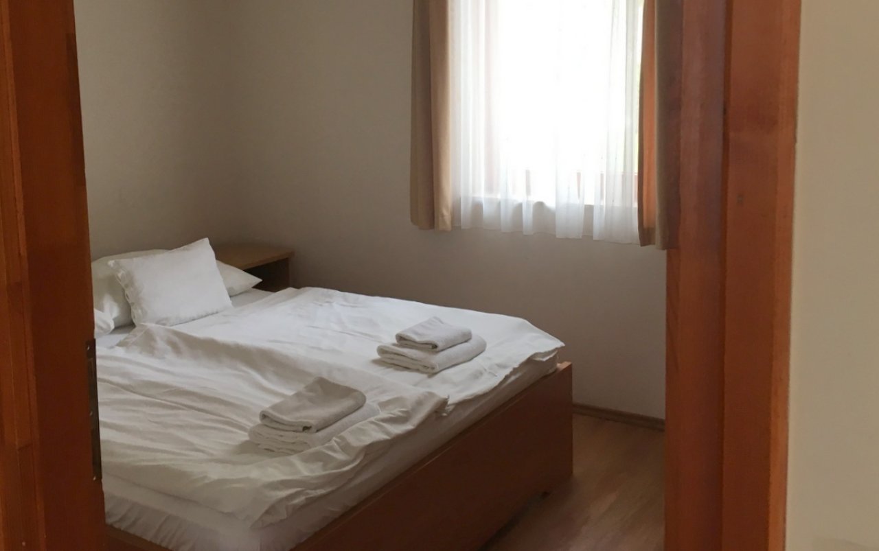 (AAA) Etagenwohnung im Villenpark des Schlosshotels (KEC08)