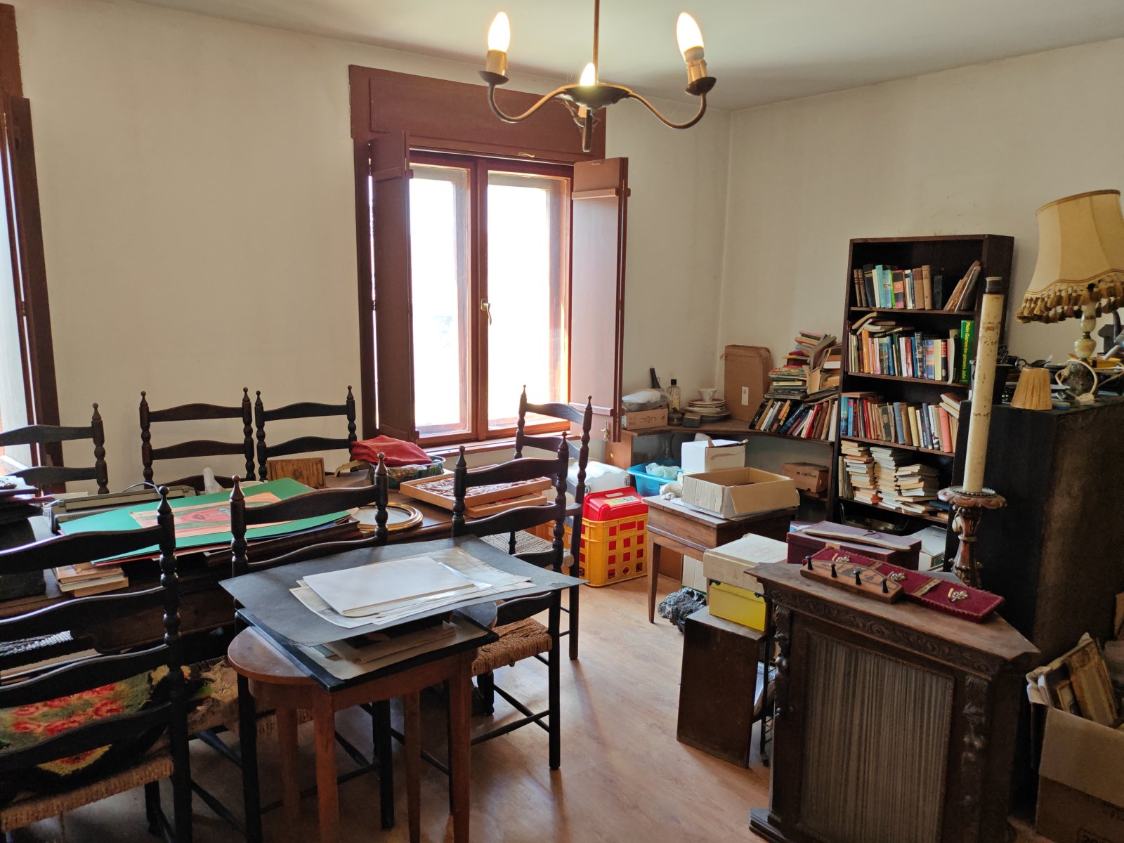 UNGARN: Traditionelles ungarisches Landhaus mit viel Atmosphäre und einem großen Grundstück (AAA) (MW006-2)