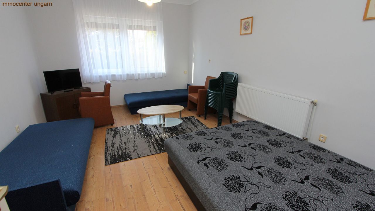 (AAA) Gepflegtes 8 Zimmer Gästehaus in Seenähe (44066)