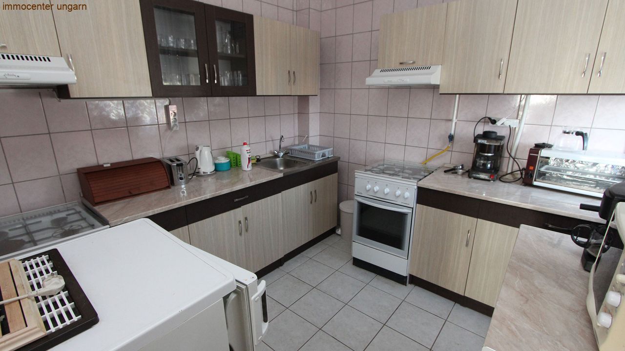 (AAA) Gepflegtes 8 Zimmer Gästehaus in Seenähe (44066)