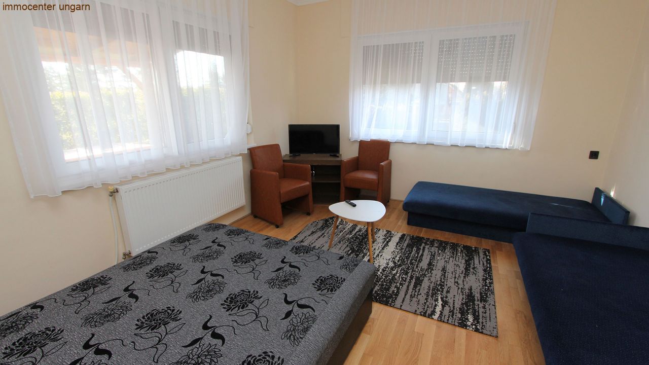 (AAA) Gepflegtes 8 Zimmer Gästehaus in Seenähe (44066)