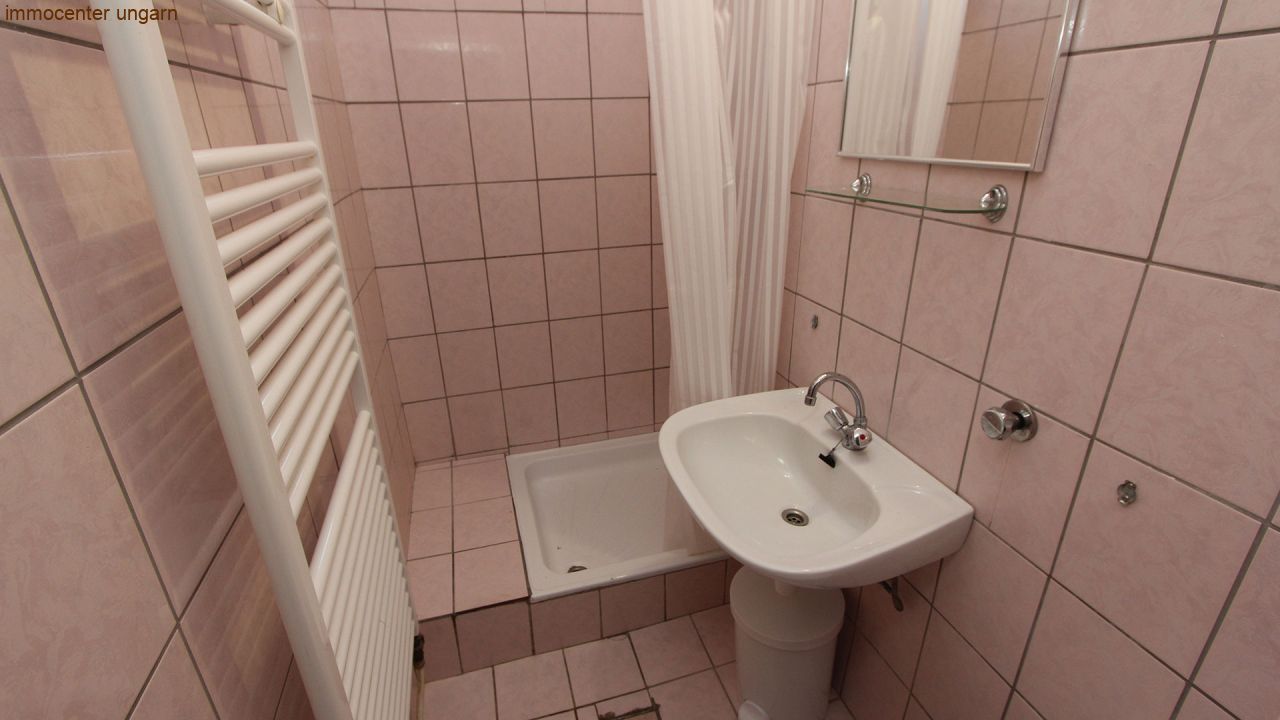 (AAA) Gepflegtes 8 Zimmer Gästehaus in Seenähe (44066)
