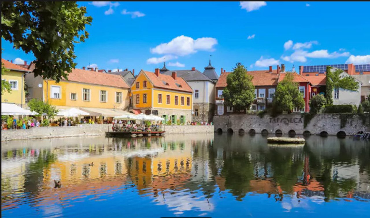 (ABA) Einfamilienhaus / Existenz  mit vielfältigen Nutzungsmöglichkeiten im schönen Tapolca (KK2208)