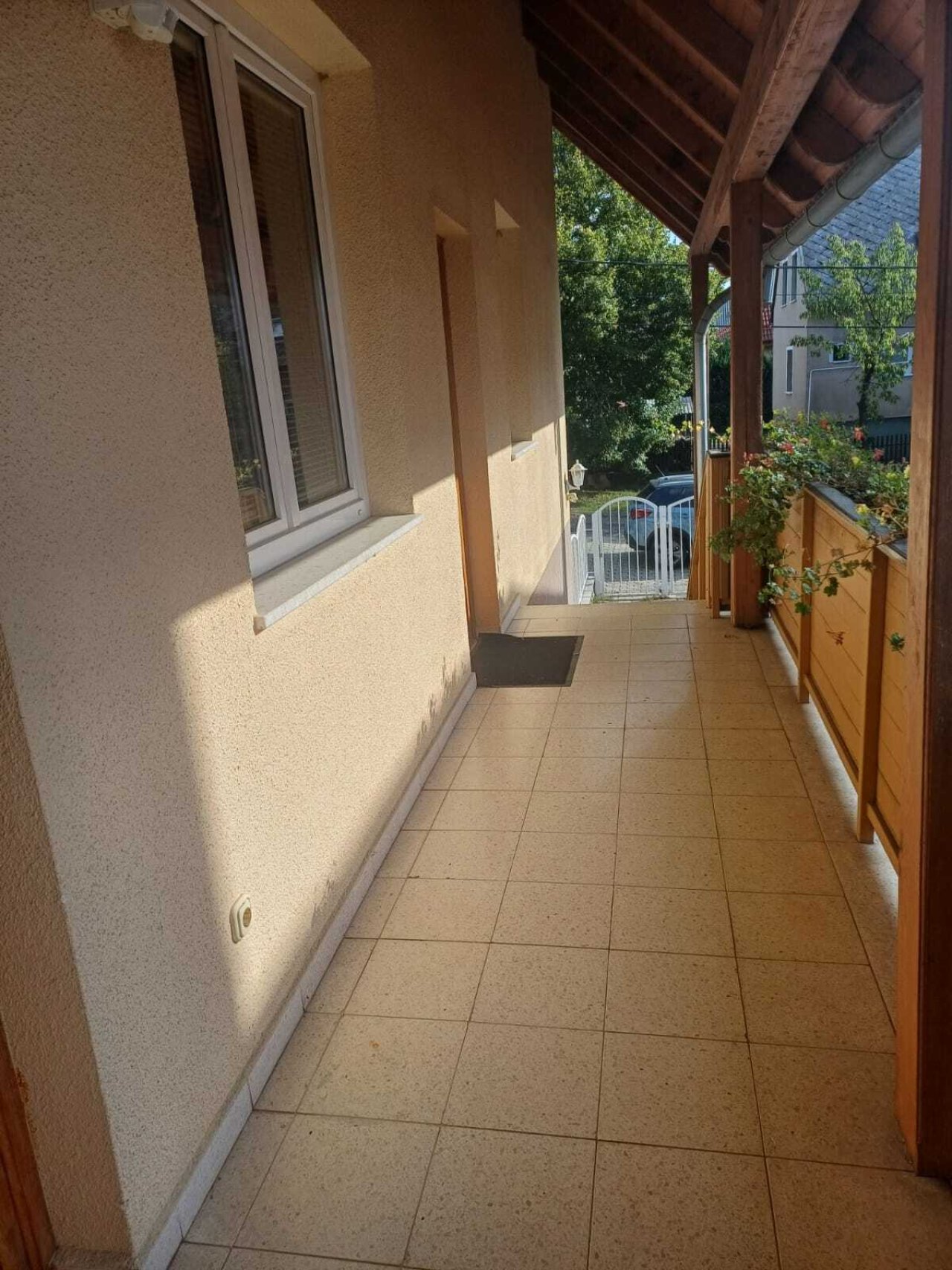 (AAA) Renditeobjekt: Mehrfamilienhaus mit 5 Wohnungen im weltberühmten Thermalbad (KE09)