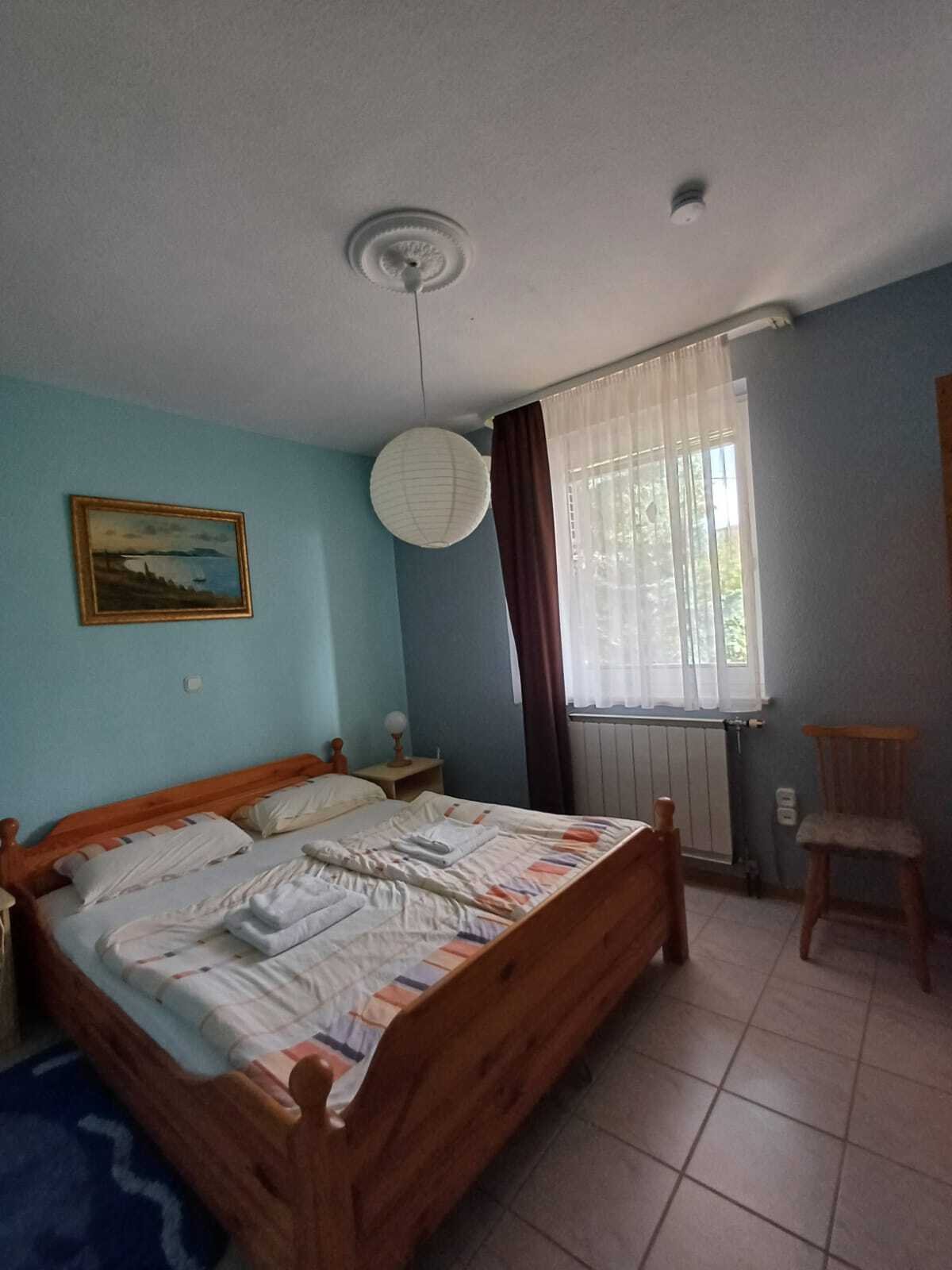 (AAA) Renditeobjekt: Mehrfamilienhaus mit 5 Wohnungen im weltberühmten Thermalbad (KE09)