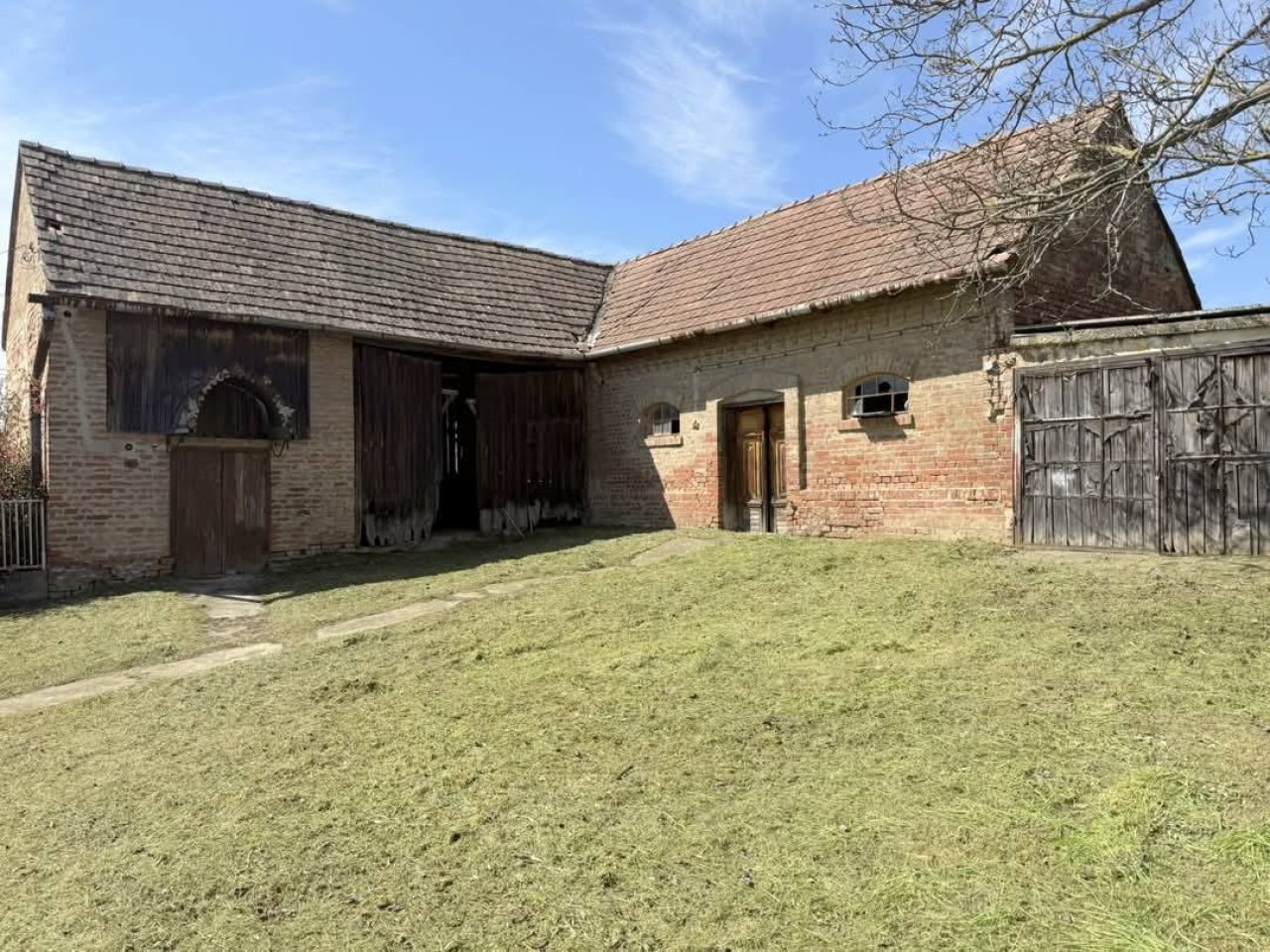 (ABA) Schnäppchen in Westungarn, große Scheune dabei (FB1869-2)