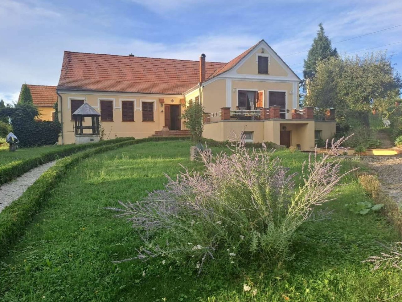 (AAA) Idyllisches Anwesen mit Gästehaus bei Österreich (WH4387)