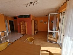 (AAA) Möblierte Mietwohnung mit sonnigem Balkon im Zentrum von Héviz (HCM88-5)