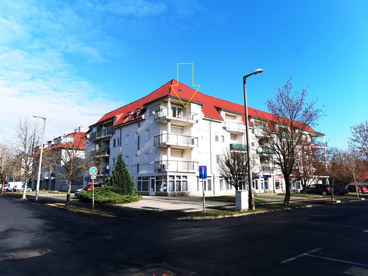 (AAA) Möblierte Mietwohnung mit sonnigem Balkon im Zentrum von Héviz
