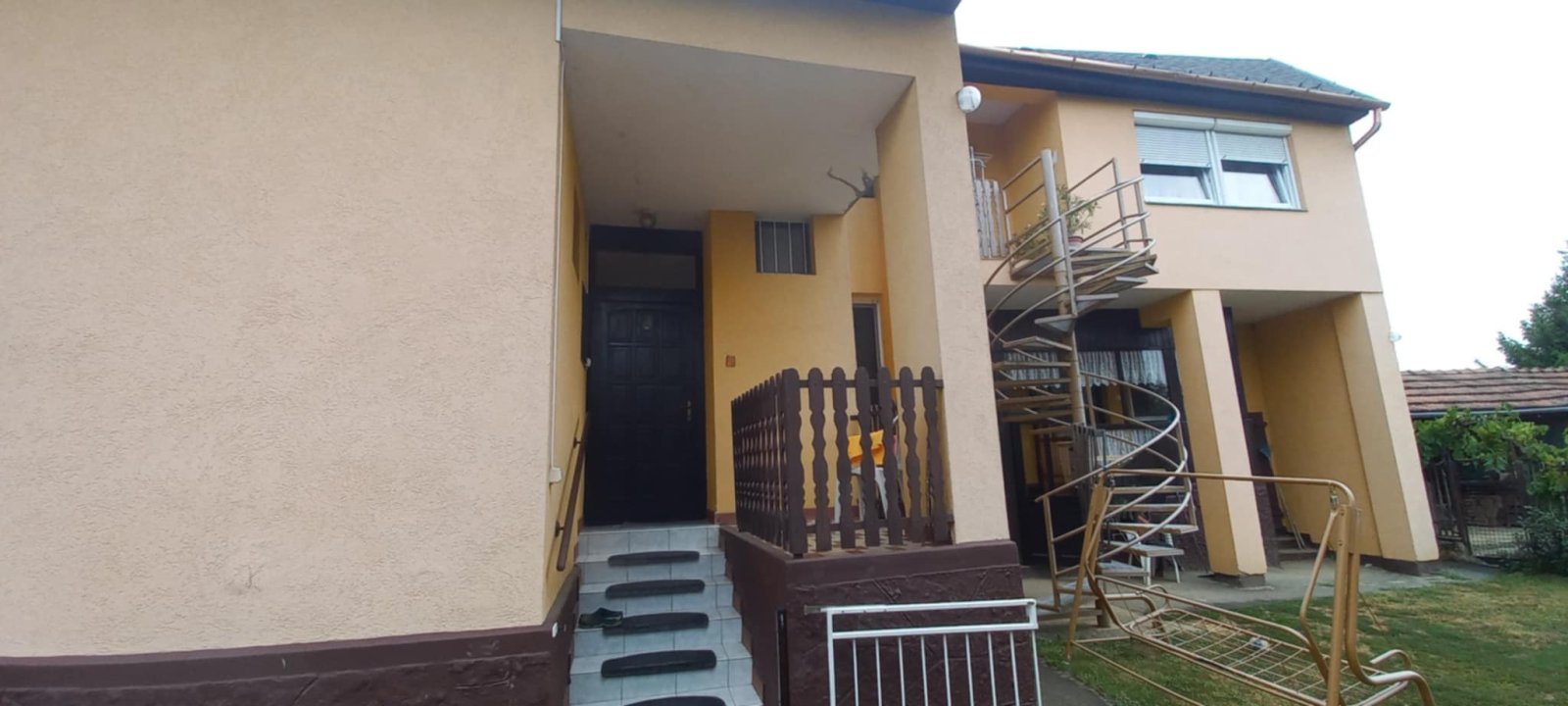 (AAA) Einfamilienhaus mit großem Grundstück für Selbstversorger