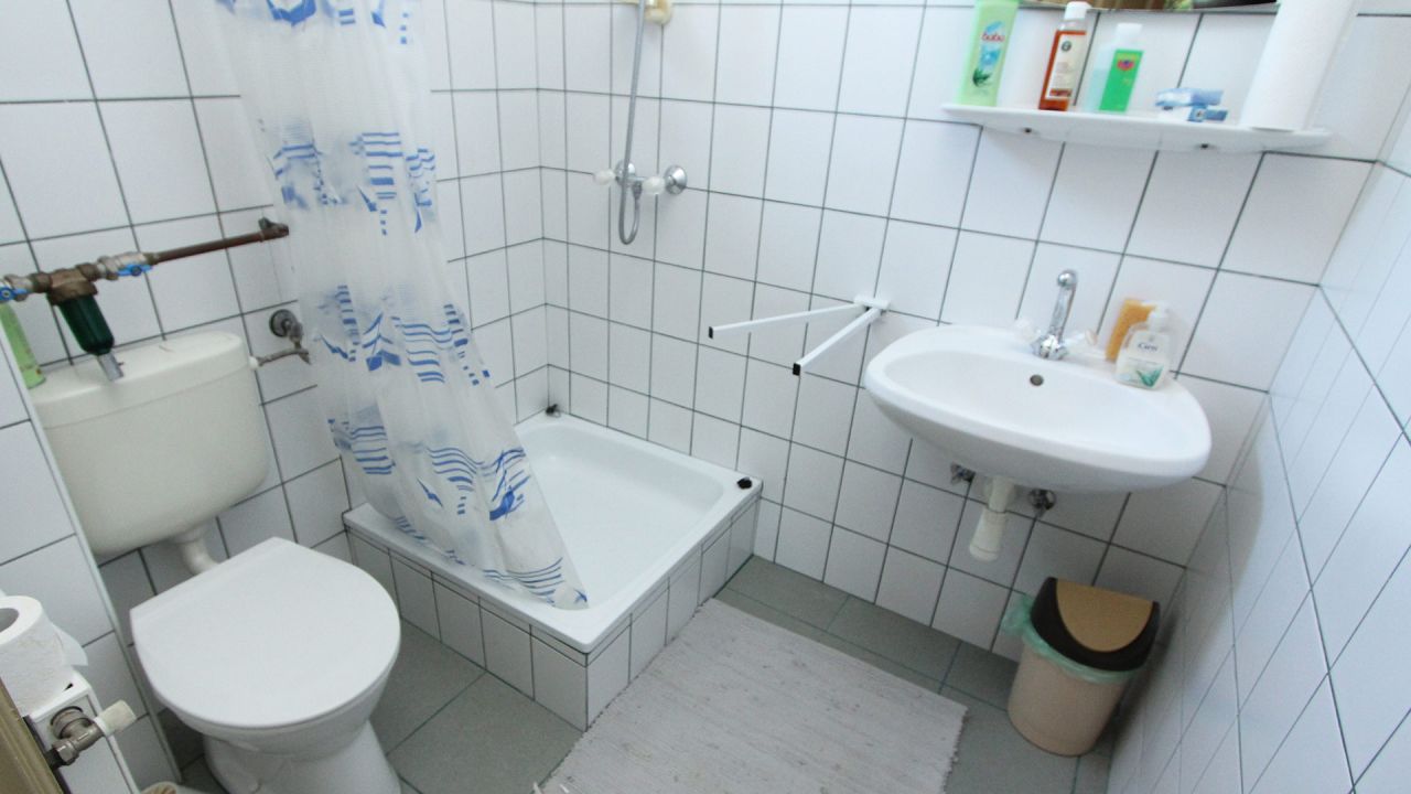 (AAB) Ruhig und trotzdem zentral gelegenes Familienheim in Héviz