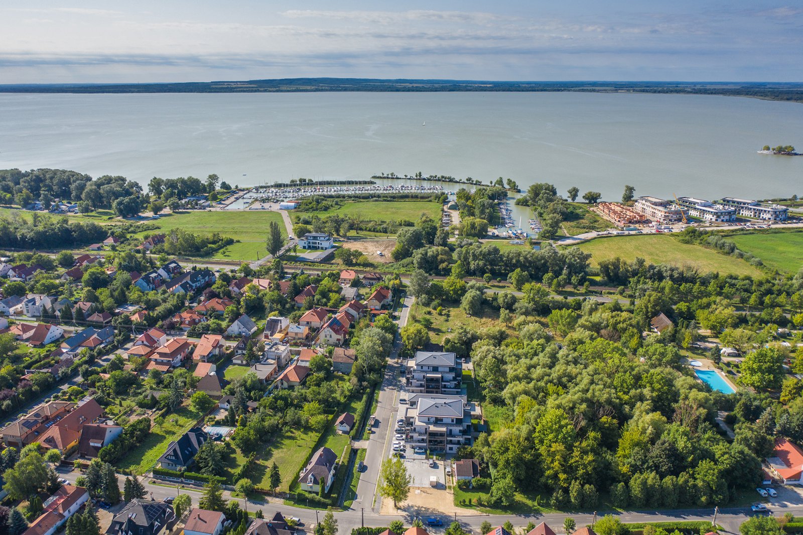 (AAA) Neuwertige Wohnung am Ufer des Balaton