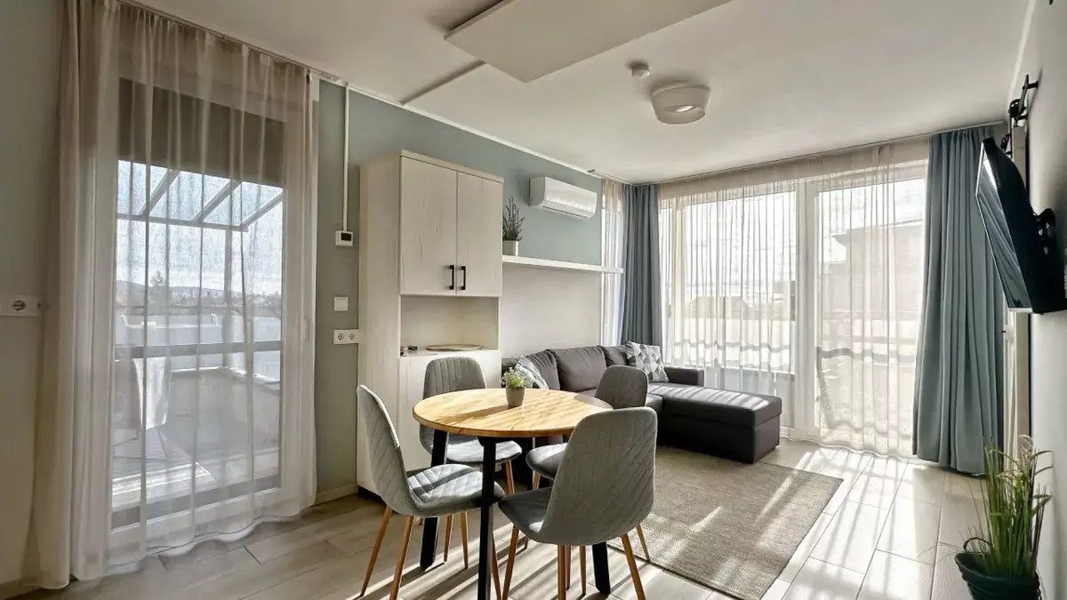 (AAA) Neuwertige Wohnung am Ufer des Balaton
