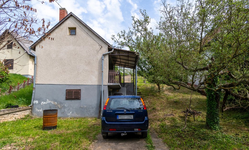 (BCA) Weinberghaus in ruhiger Lage bei Héviz, mit grossen Grundstück