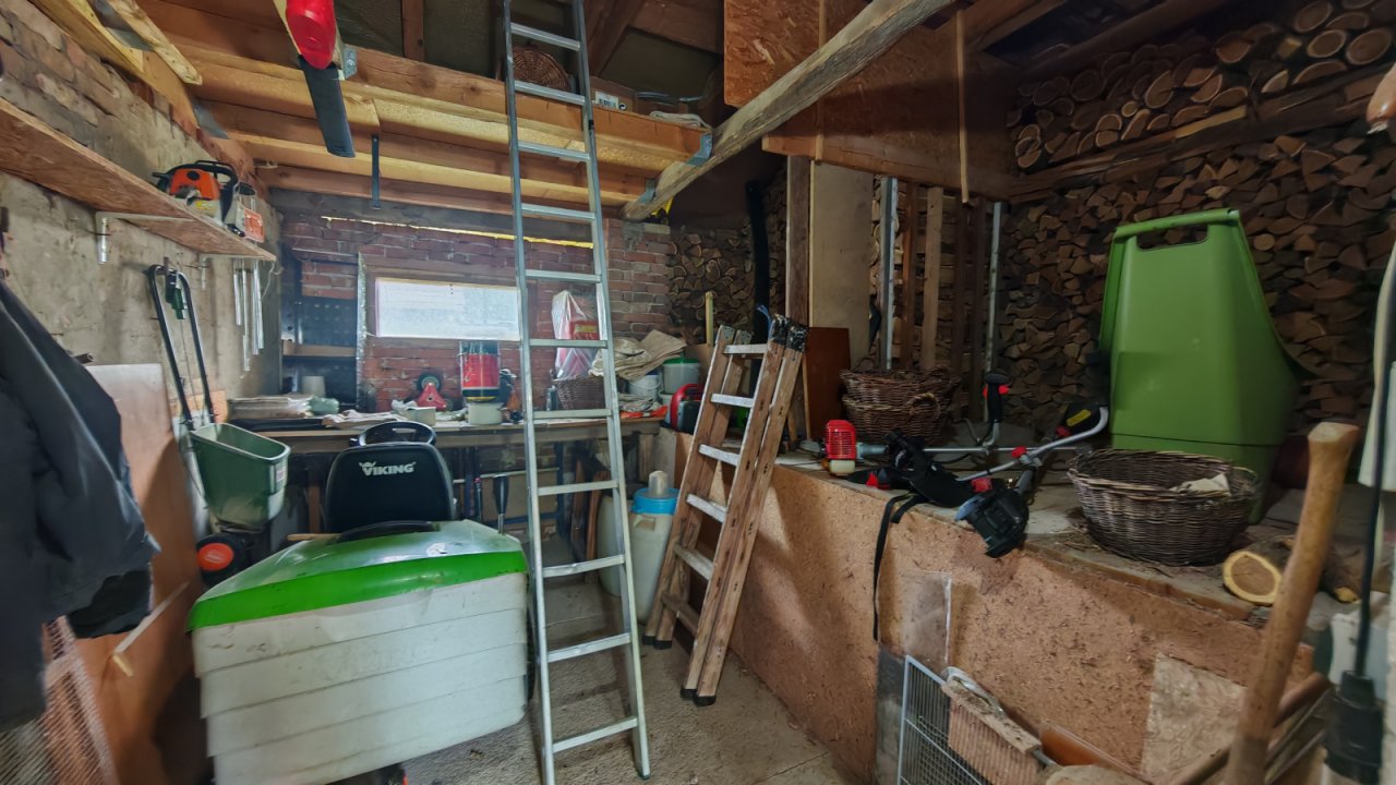 (BAA) Landhaus in ruhiger Lage mit sehr schönem Grundstück (MW1015)