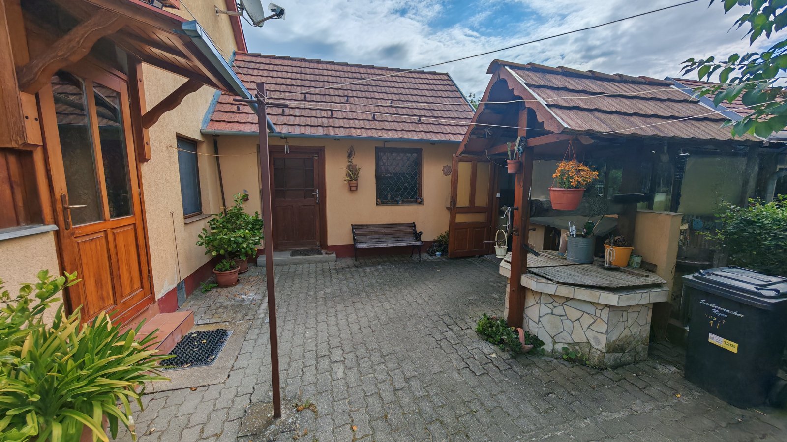 (BAA) Landhaus in ruhiger Lage mit sehr schönem Grundstück (MW1015)
