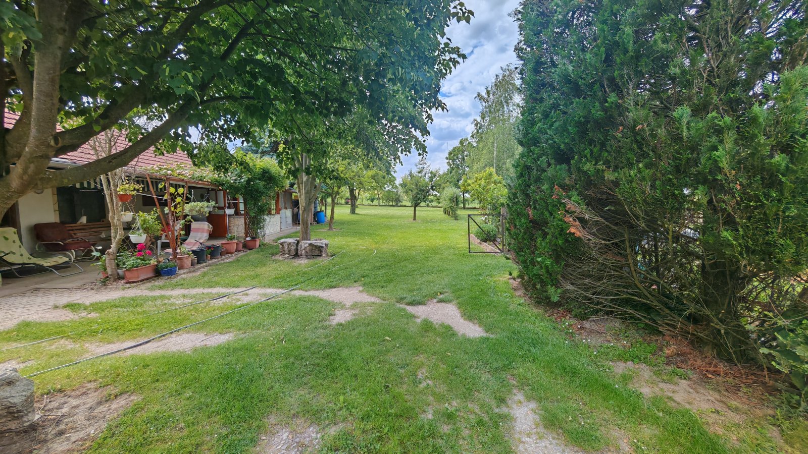 (BAA) Landhaus in ruhiger Lage mit sehr schönem Grundstück (MW1015)