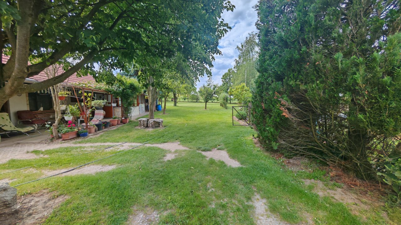 (BAA) Landhaus in ruhiger Lage mit sehr schönem Grundstück (MW1015)