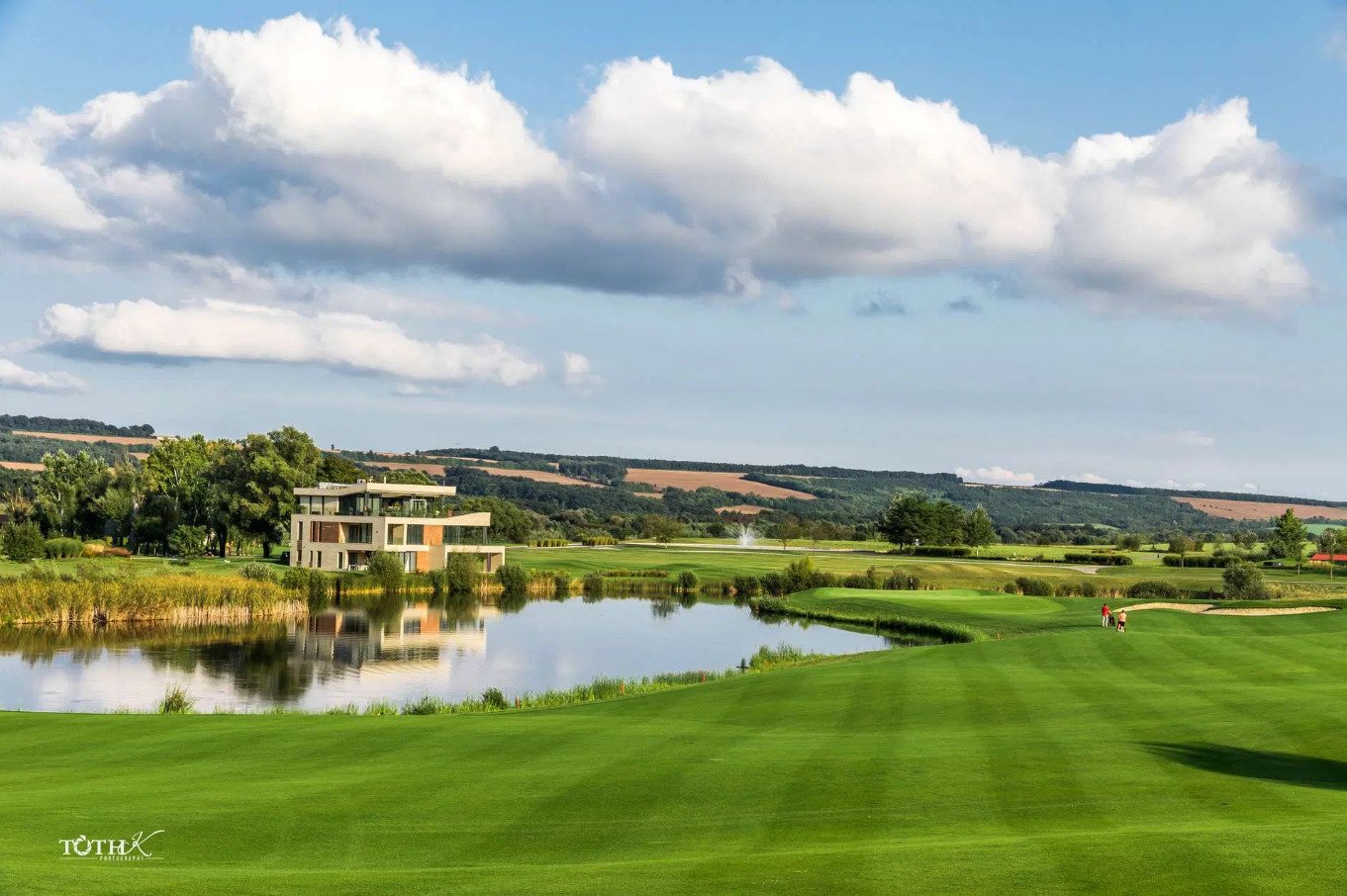 (AAA) Luxeriöses Apartment im besten Golf Resort Ungarns zur Eigennutzung oder Vermietung