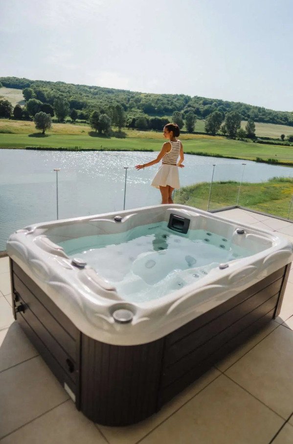 (AAA) Luxeriöses Apartment im besten Golf Resort Ungarns zur Eigennutzung oder Vermietung (ZSB2103)