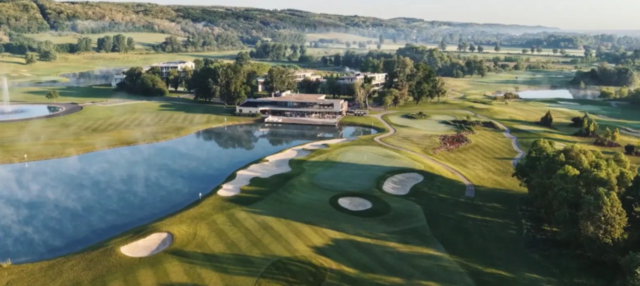 (AAA) Luxeriöses Apartment im besten Golf Resort Ungarns zur Eigennutzung oder Vermietung (ZSB2101)