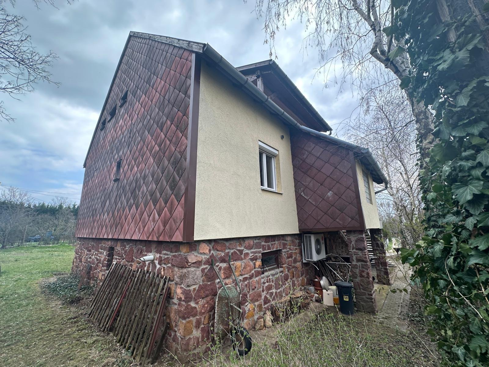 (ABA) Einfamilienhaus am berühmten Nordufer des Balatons (NYV6058)