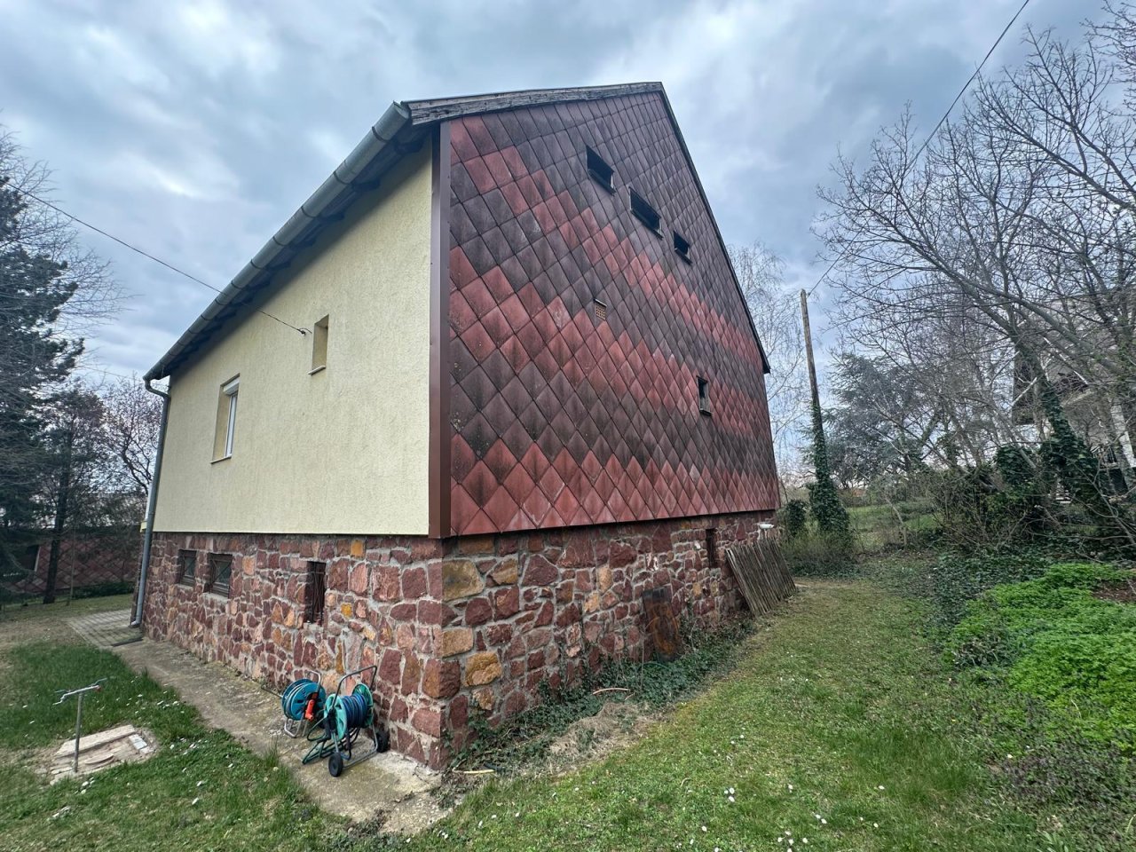 (ABA) Einfamilienhaus am berühmten Nordufer des Balatons (NYV6058)