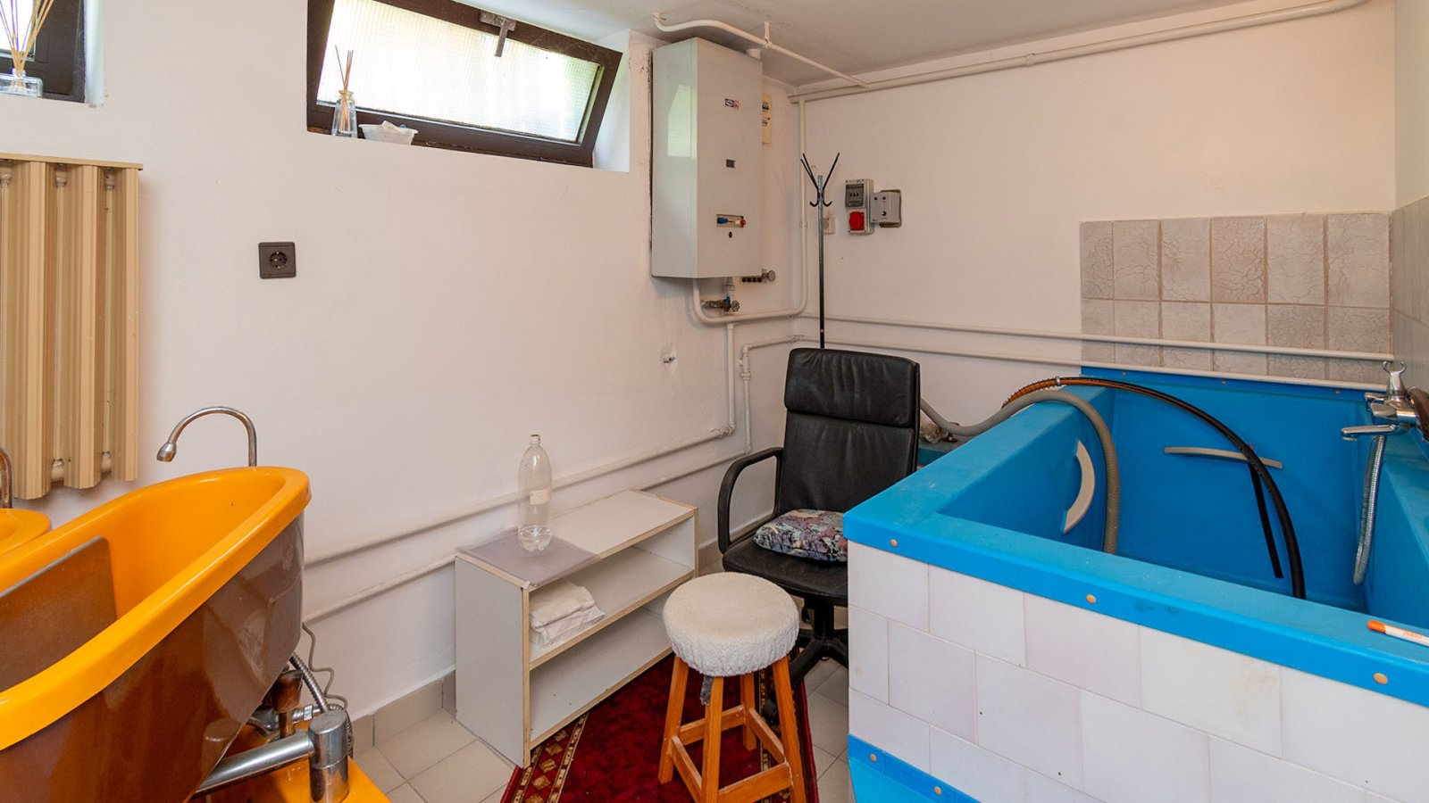 (AAAB) Familienhaus mit Pool in Héviz für Geschäft & Privat geeignet (33739-2)