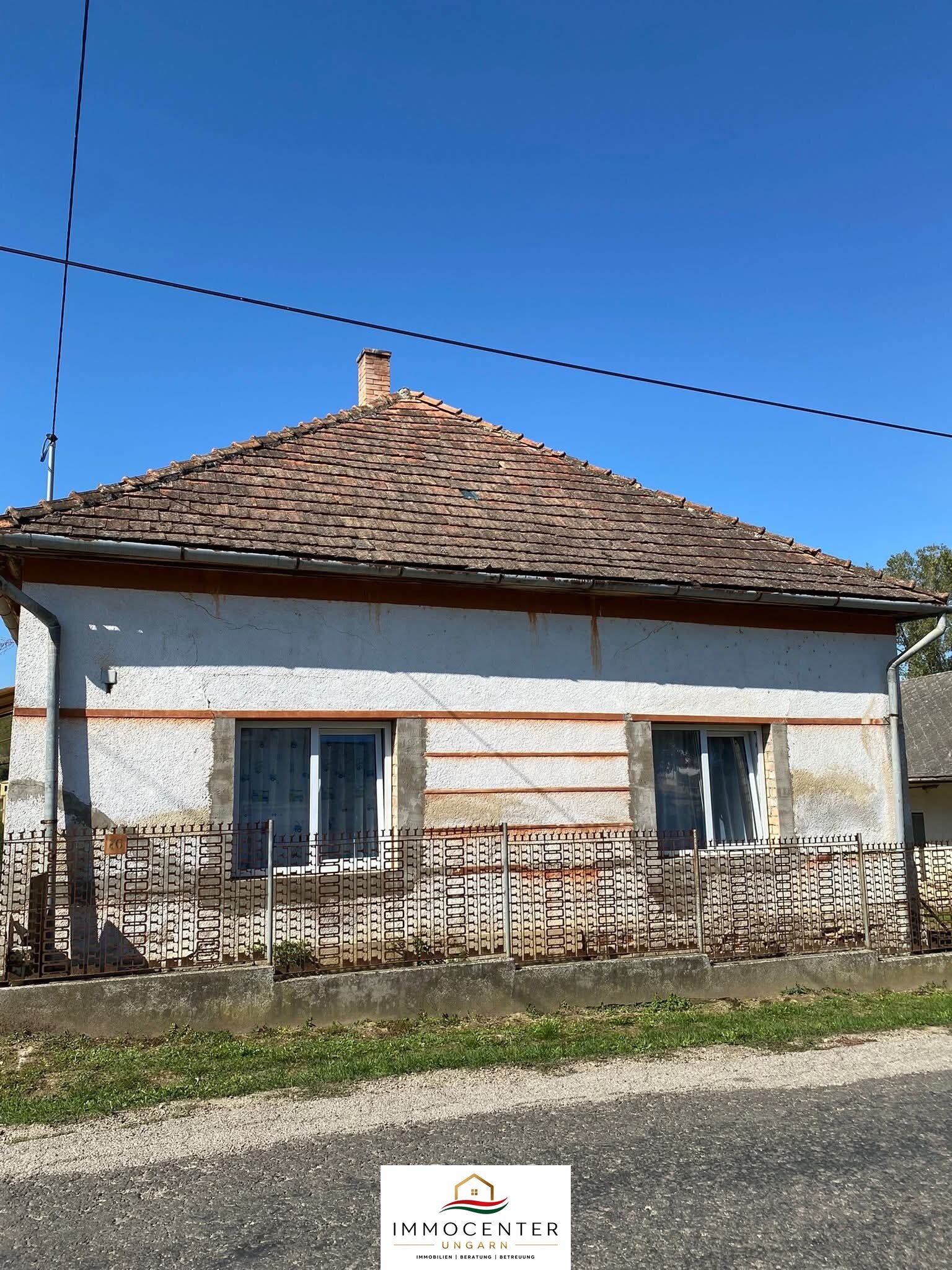 (BBA) Teilrenoviertes Einfamilienhaus in einer ruhigen Lage