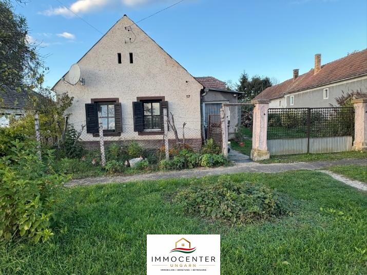 (BCA) Renovierungsbedürftiges Haus in ruhiger Umgebung