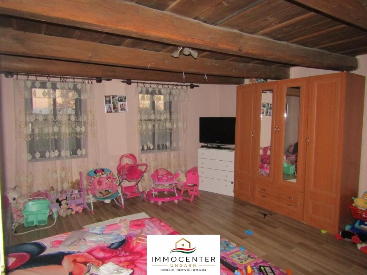 (BCA) Renovierungsbedürftiges  Haus in ruhiger Umgebung (KK0204)