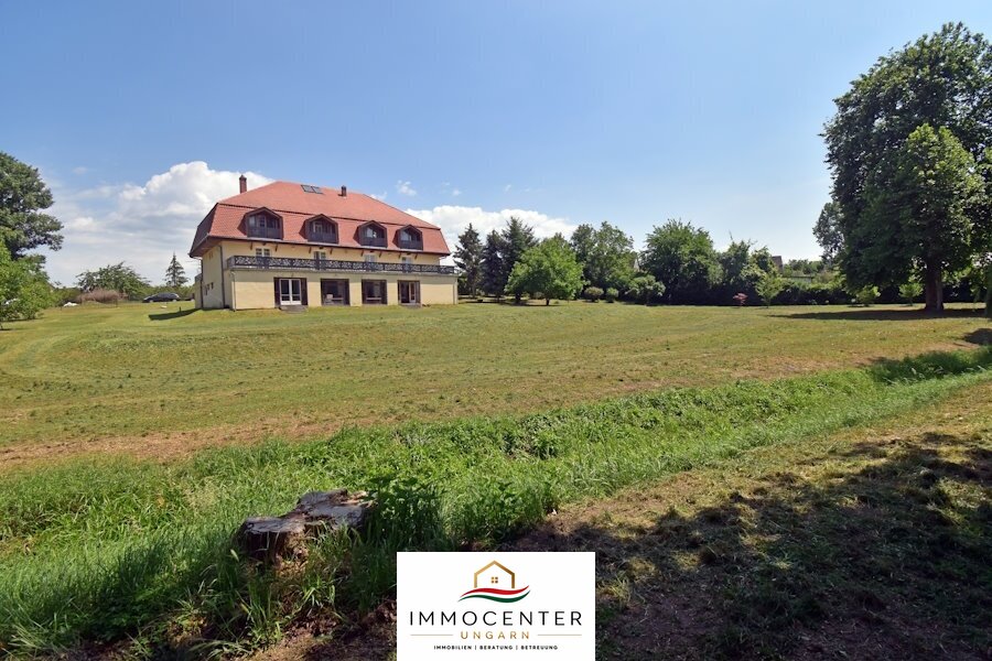 (ABA) Hotel-Pension in ruhiger Lage mit großem Grundstück & Teich (FER0715)