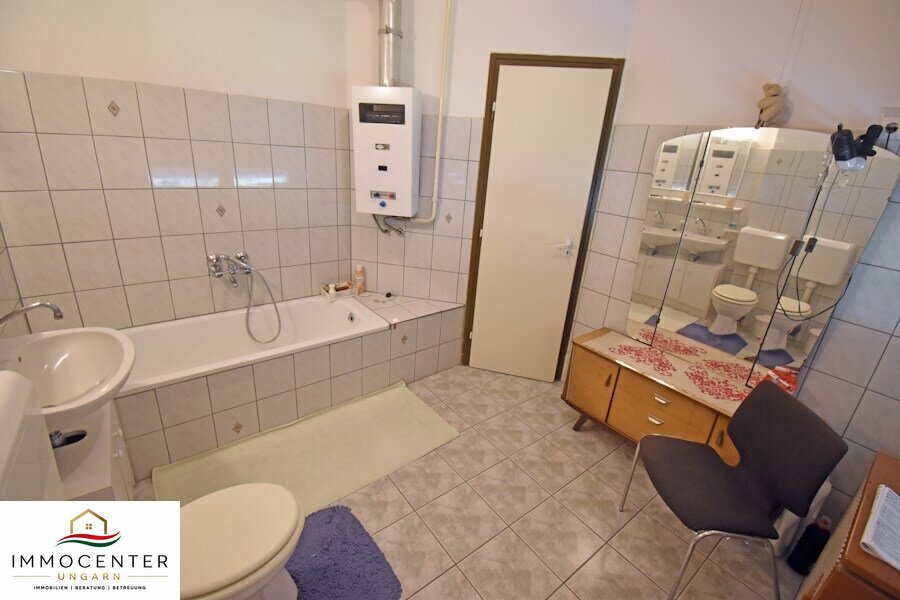 (BBA) Reihenhaus in Lenti in ruhiger Straße 1.200 m vom Thermalbad (FER0415)