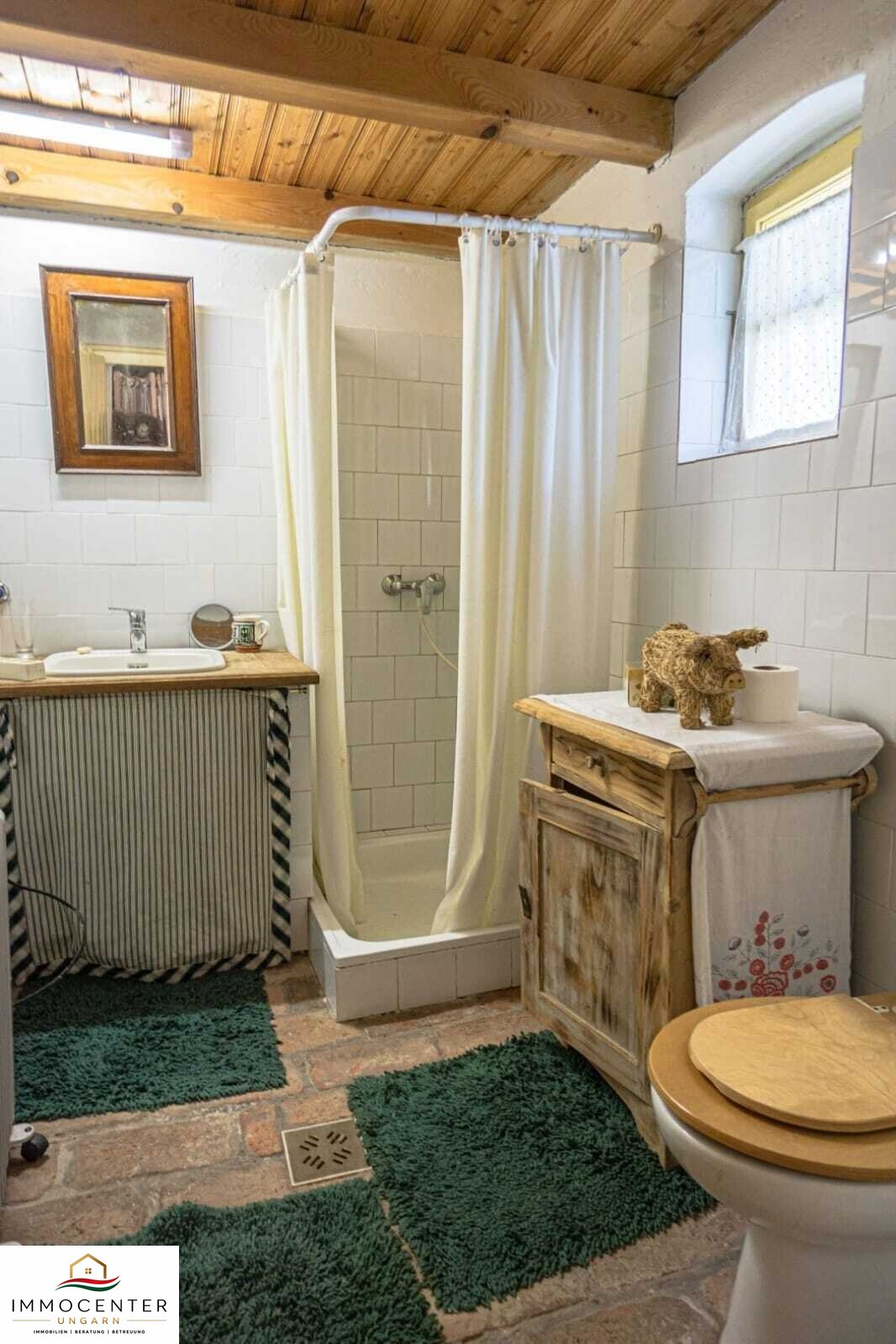 (BAA) Authentisches Familienhaus mit Reetdach in ausgezeichnetem Zustand (FHA003)